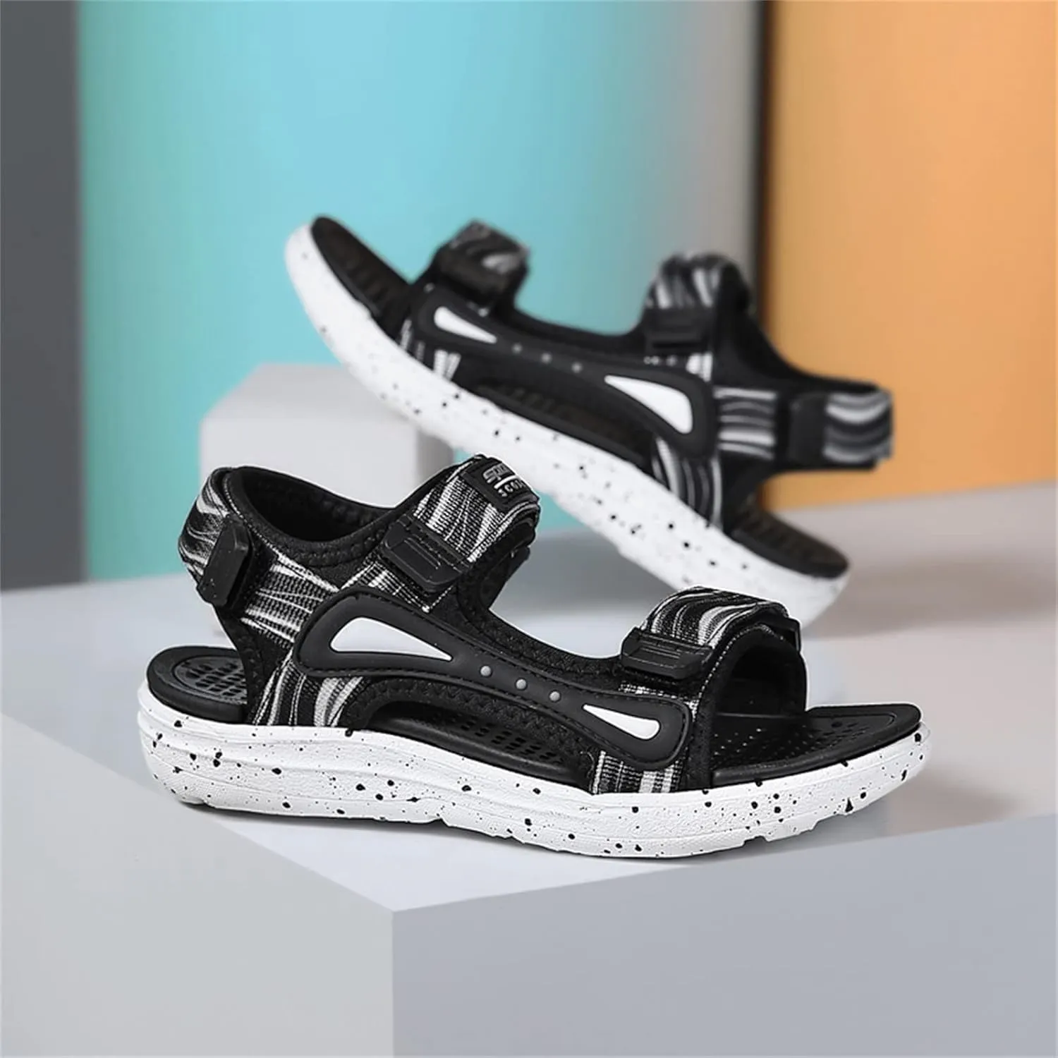 Boys Sports Sandals Kids Outdoor Hiking Beach Open Toe Lightweight Breathable Non Slip On Sandals for Toddler