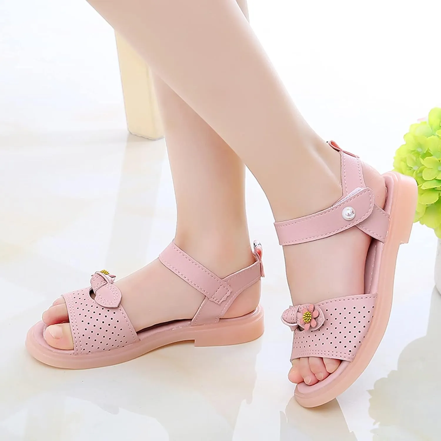 Girls Open Toe Soft Sole Flat Sandals 2025 Comfortable Outdoor Holiday Winter Slippers for Big Girls Kids Footwear