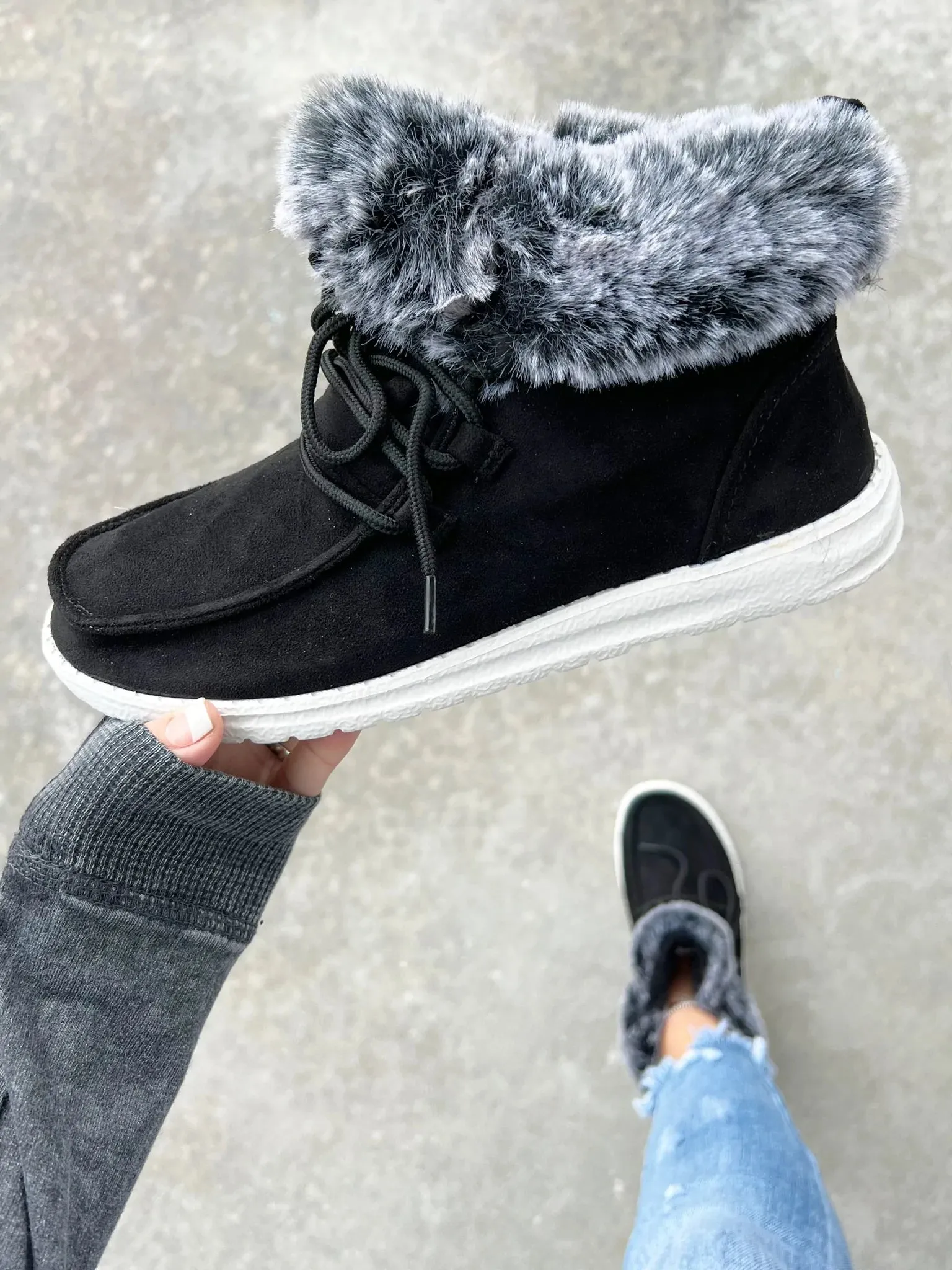 Gypsy Jazz Fancy Sneakers - Black