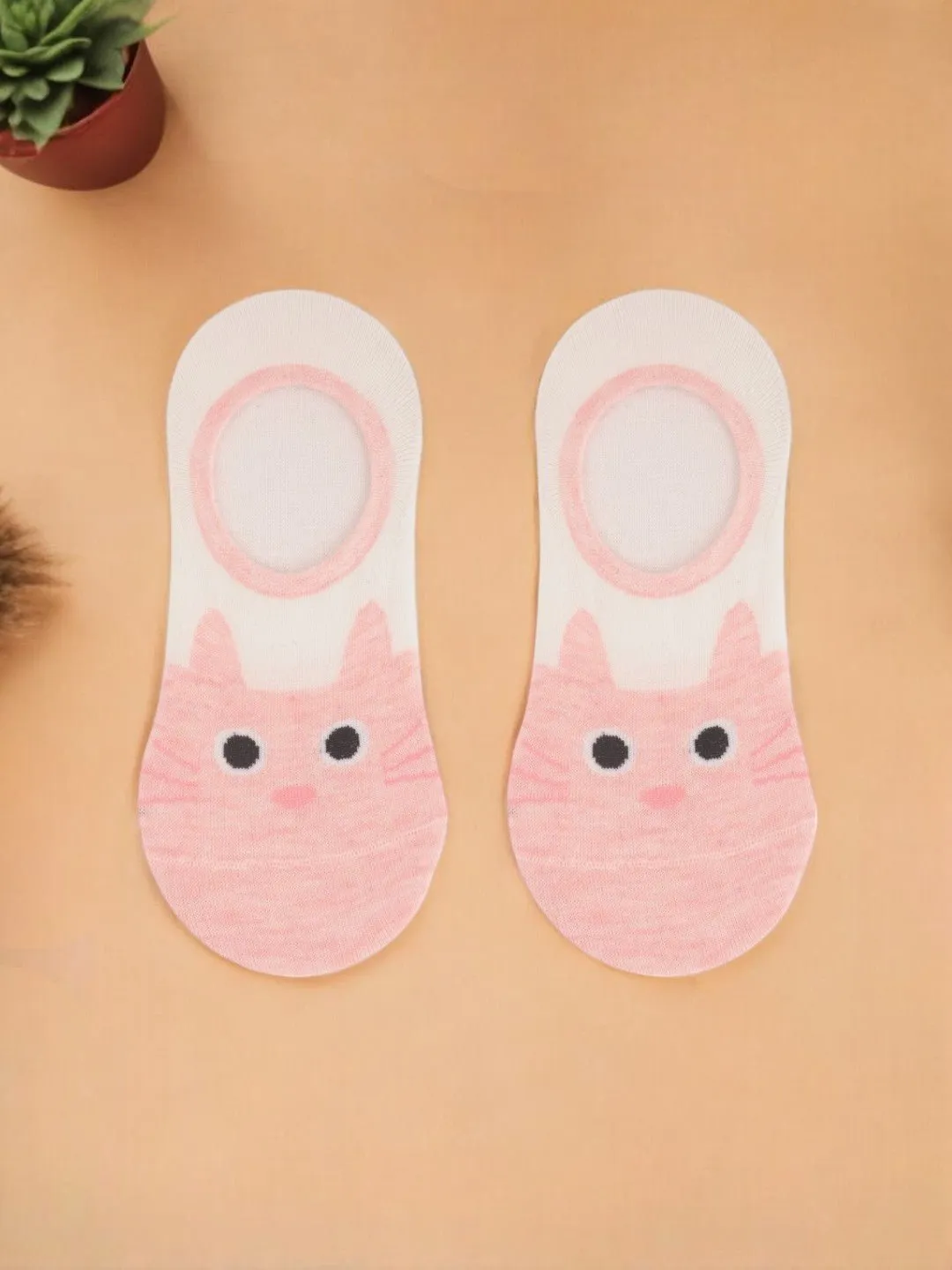 Pink Kitty No-Show Socks for Girls – Soft and Playful Design