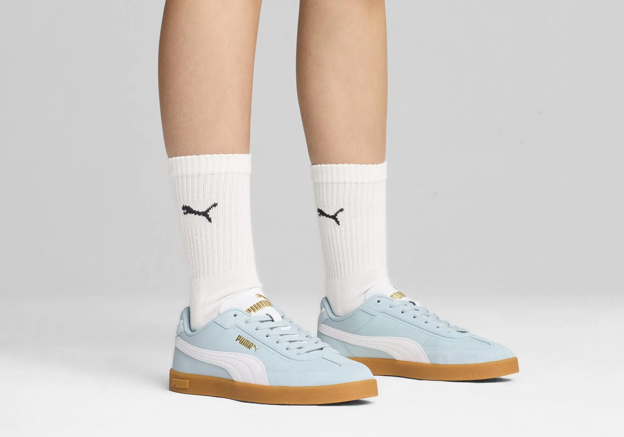 Puma Womens Club II Era Comfortable Lace Up Sneakers